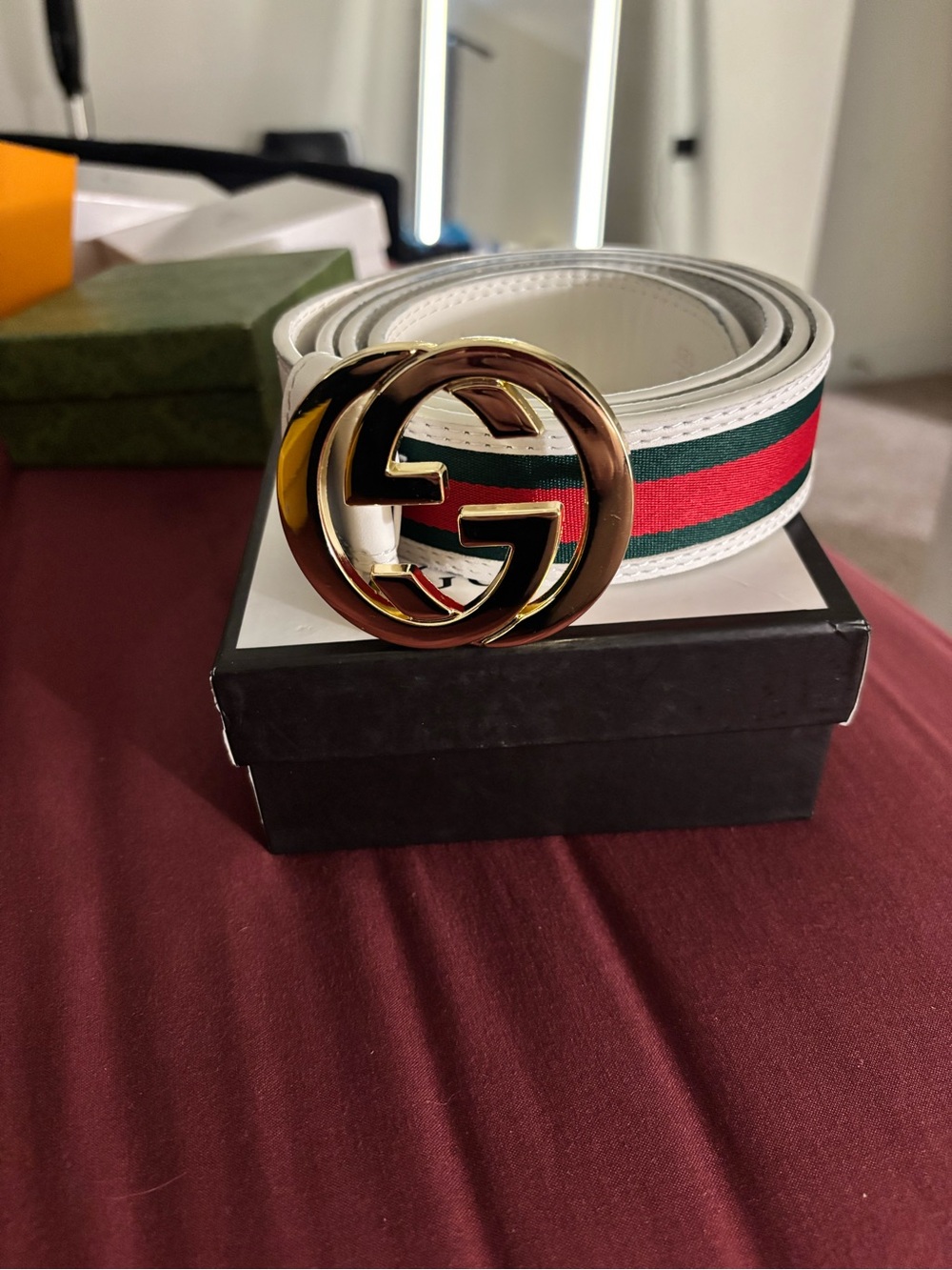 Gucci White Leather Belt with Green-Red Stripe and Gold Double G Buckle